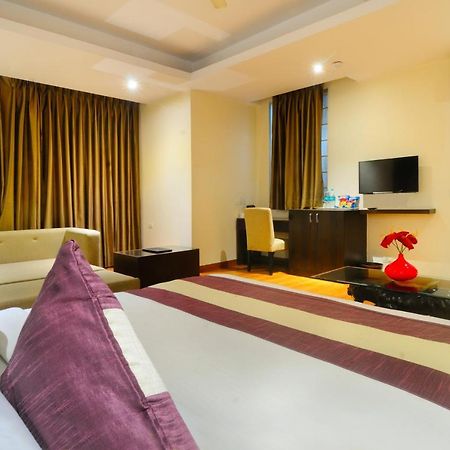 Hotel Aura @Airport New Delhi Extérieur photo