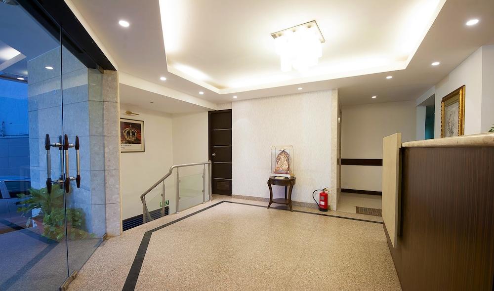 Hotel Aura @Airport New Delhi Extérieur photo