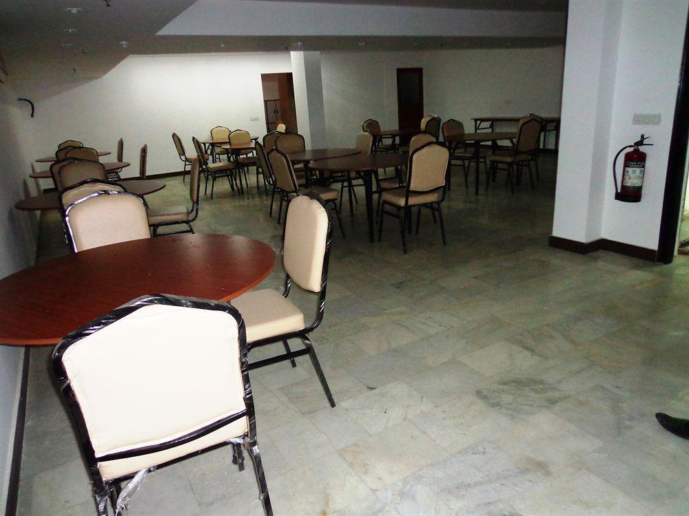 Hotel Aura @Airport New Delhi Extérieur photo