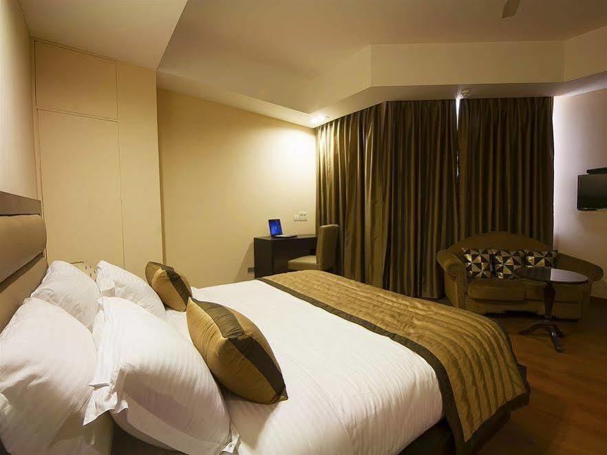 Hotel Aura @Airport New Delhi Extérieur photo