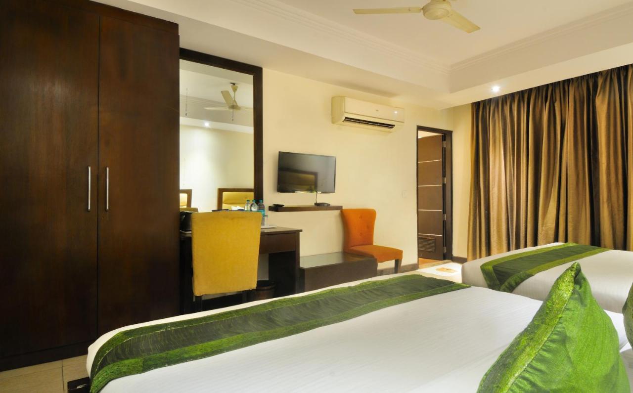 Hotel Aura @Airport New Delhi Extérieur photo